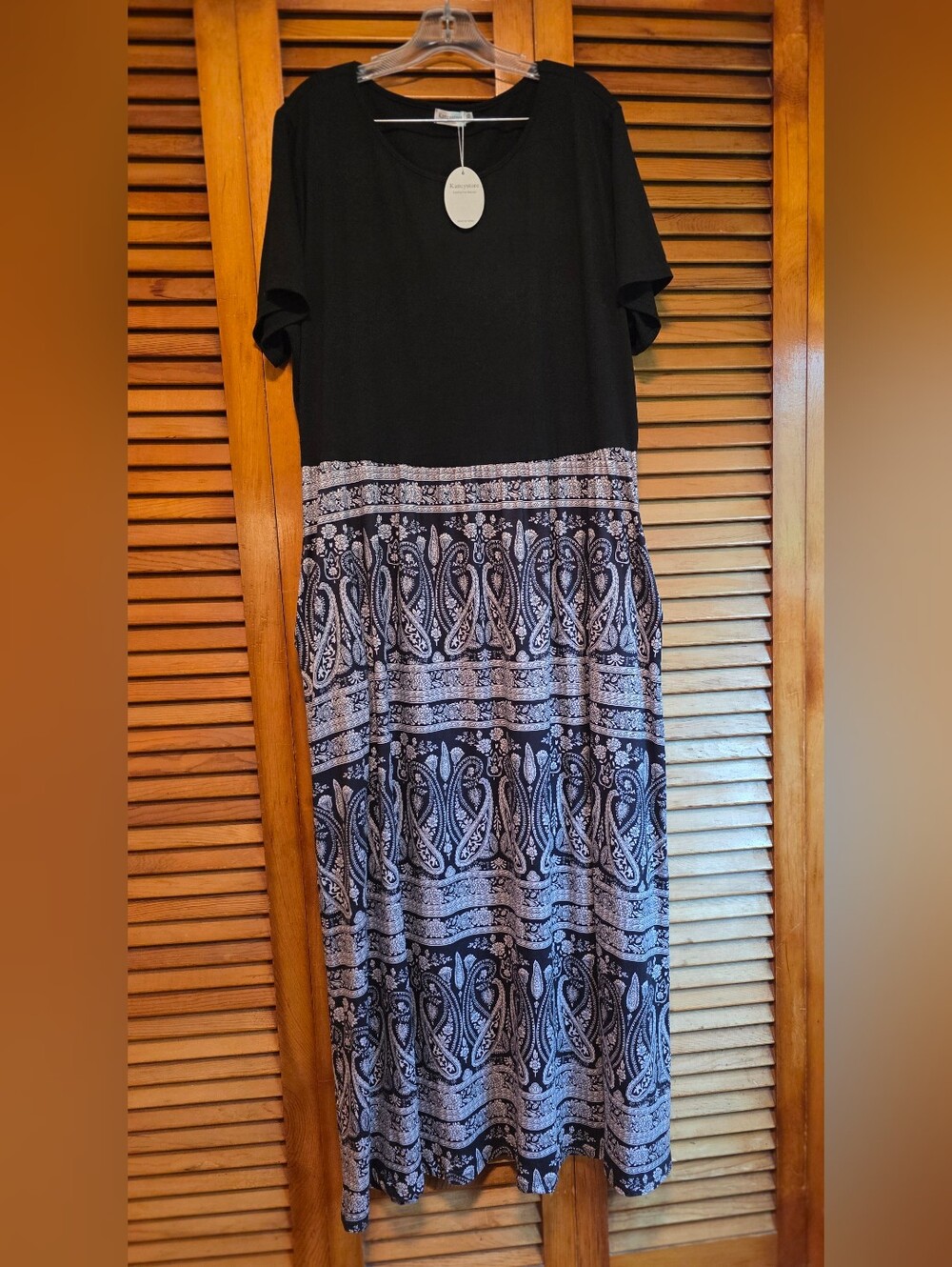 NWT Kancystore Plus Size 3X Short Sleeve Black White Paisley Maxi Dress Pockets